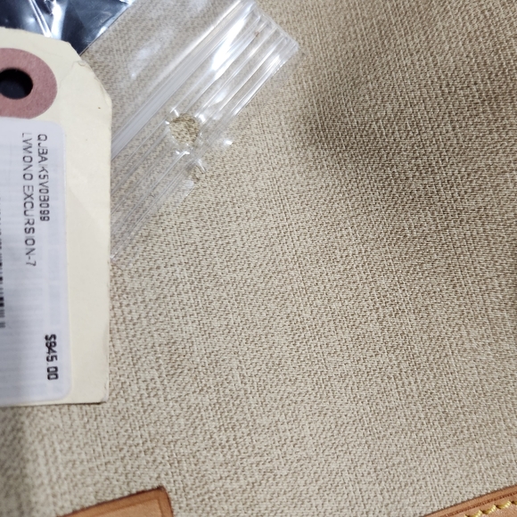 Louis Vuitton Excursion Bag - Picture 12 of 14